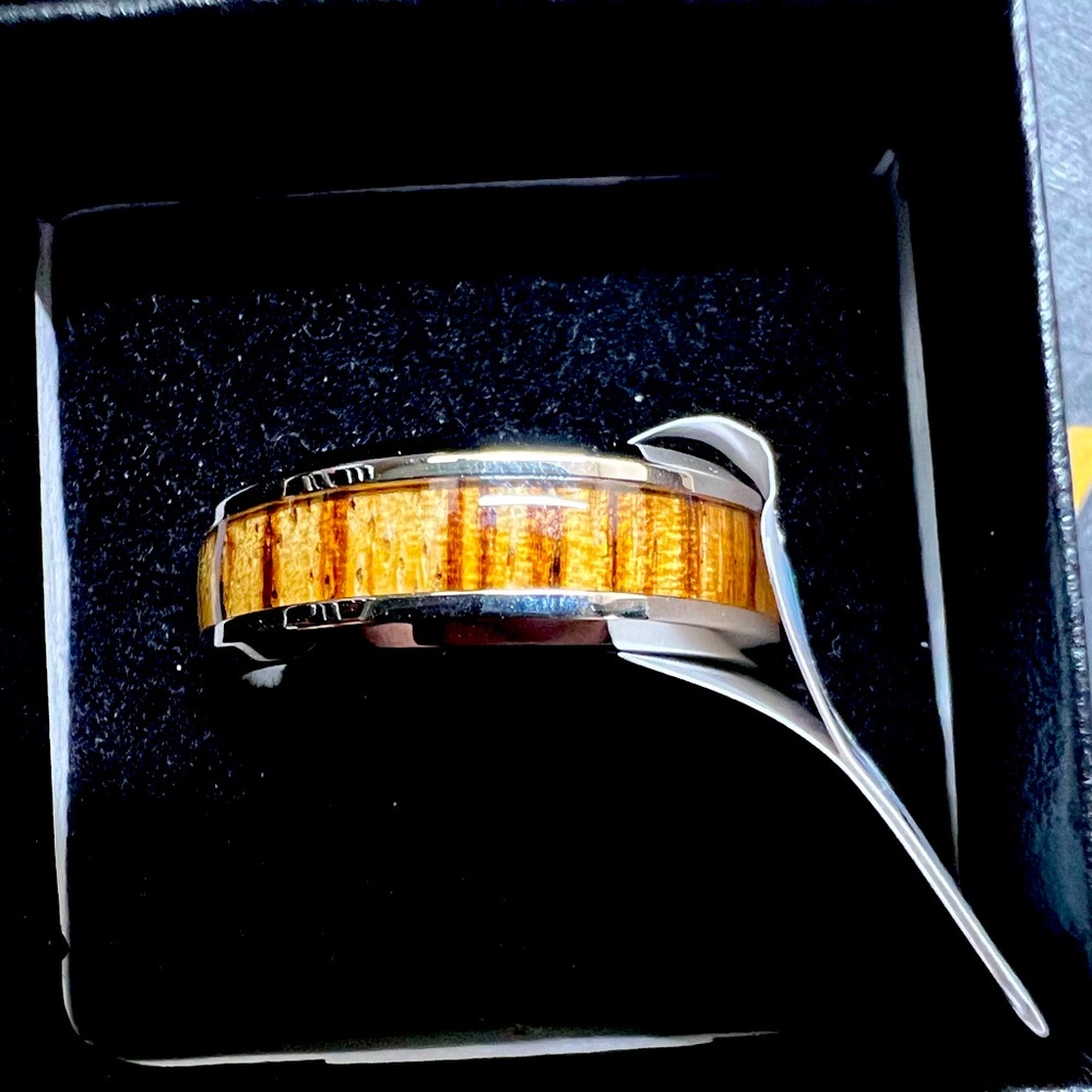 Brand new men’s ring